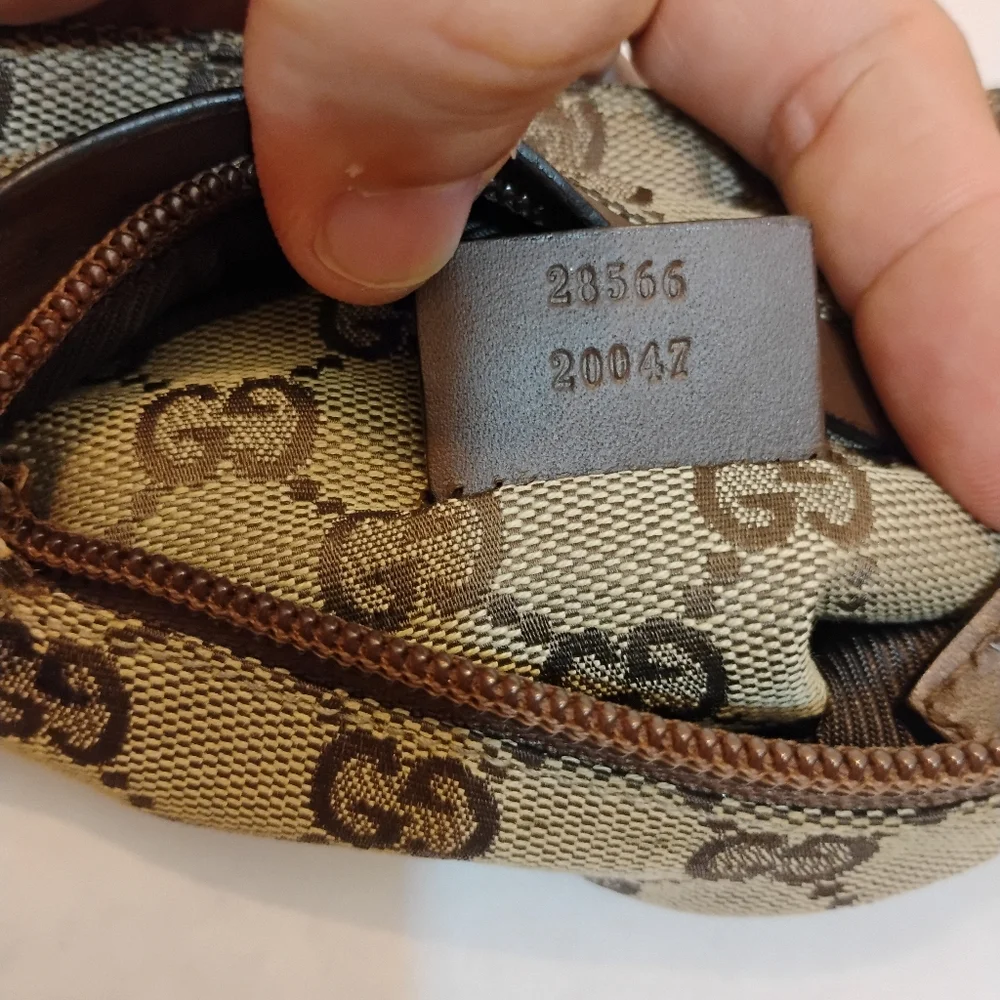 Gucci Fanny Pack Supreme Logo Read Authentic - Picture 10 of 16